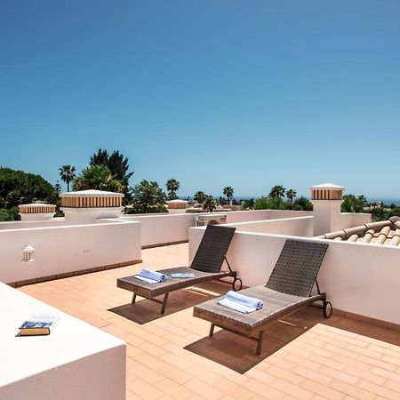 Beautiful Two Bedroom Apartment With Roof Terrace Carvoeiro  Exterior foto