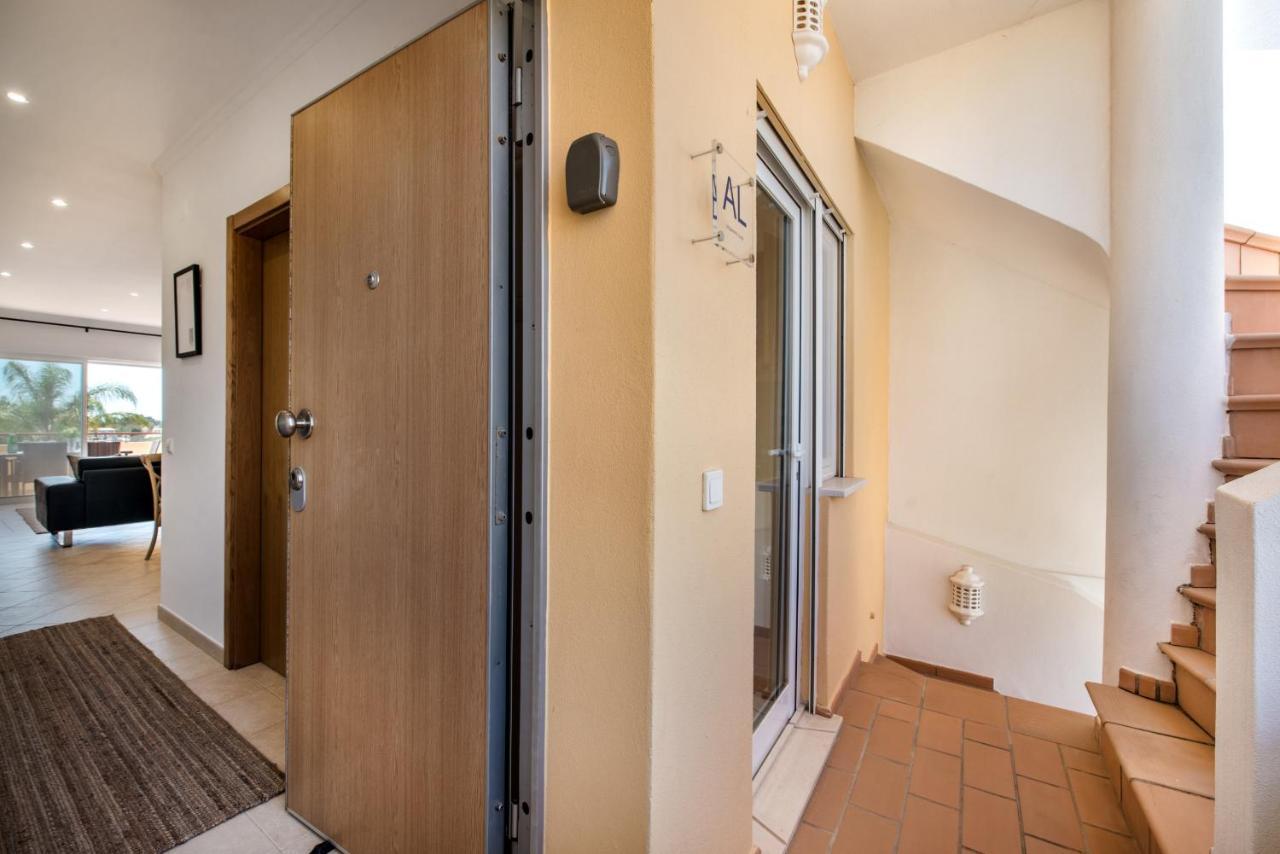 Beautiful Two Bedroom Apartment With Roof Terrace Carvoeiro  Exterior foto