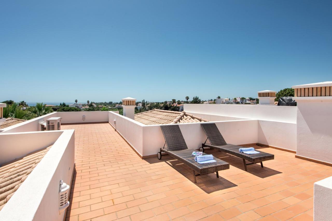 Beautiful Two Bedroom Apartment With Roof Terrace Carvoeiro  Exterior foto